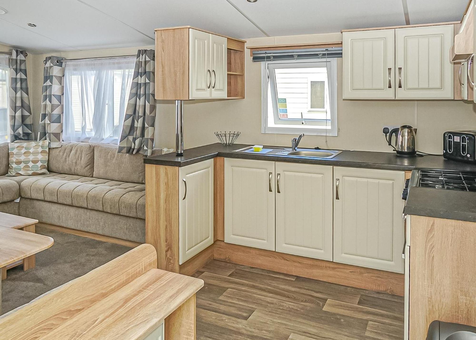 Silver Birch Caravan Park Talacre エクステリア 写真